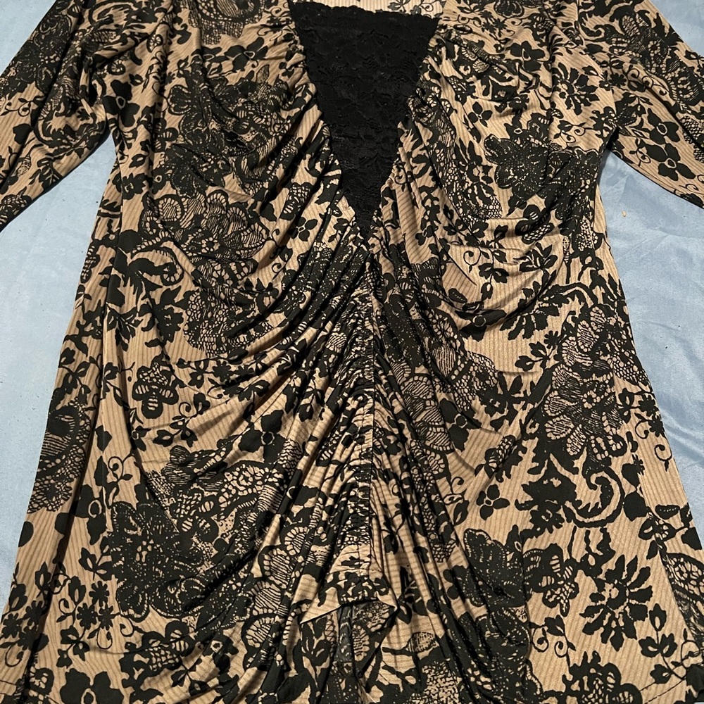 Dressy Venus top, sexy and professional Size XL